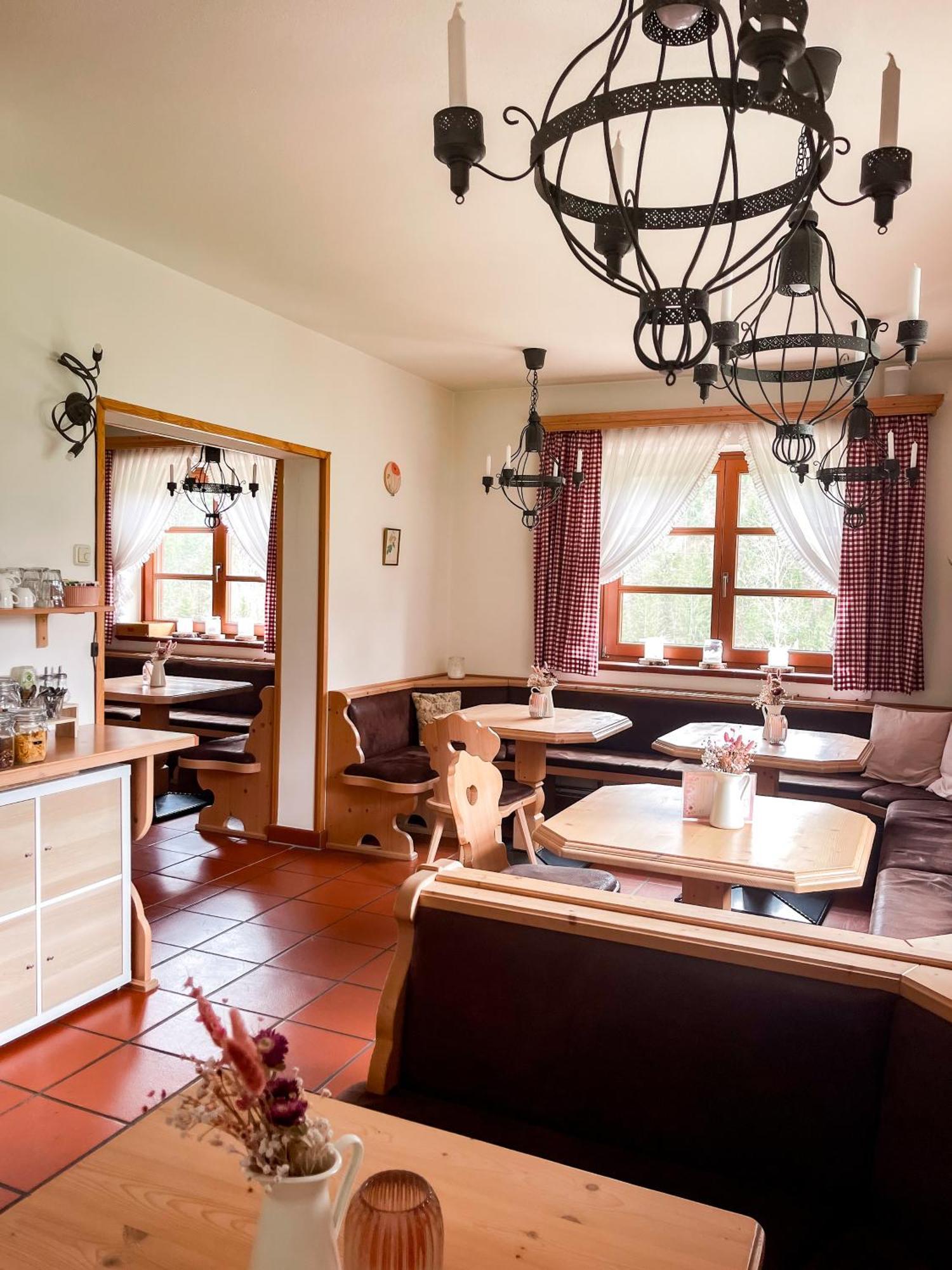 Pension Gasthof Arriach ภายนอก รูปภาพ