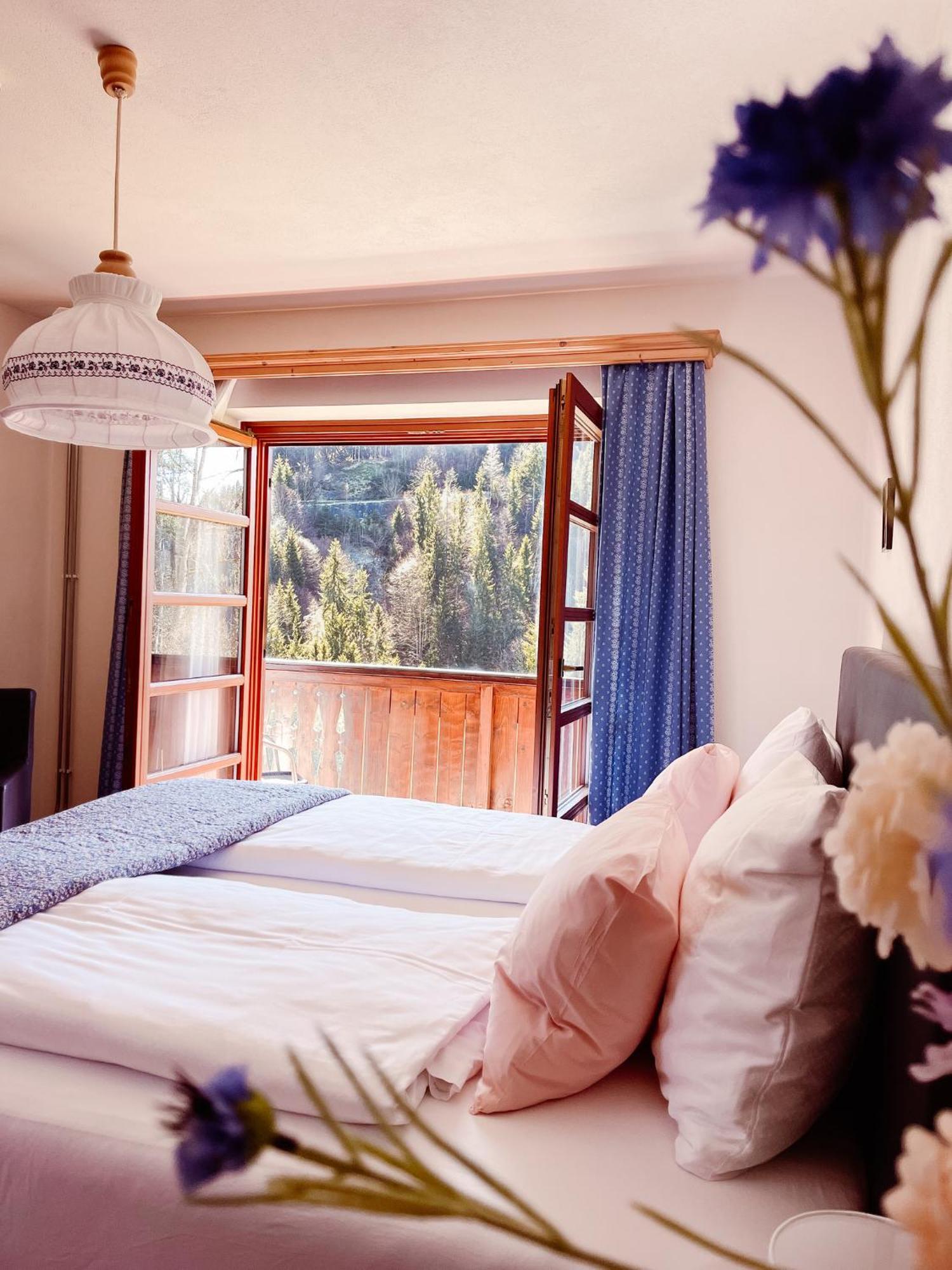 Pension Gasthof Arriach ภายนอก รูปภาพ