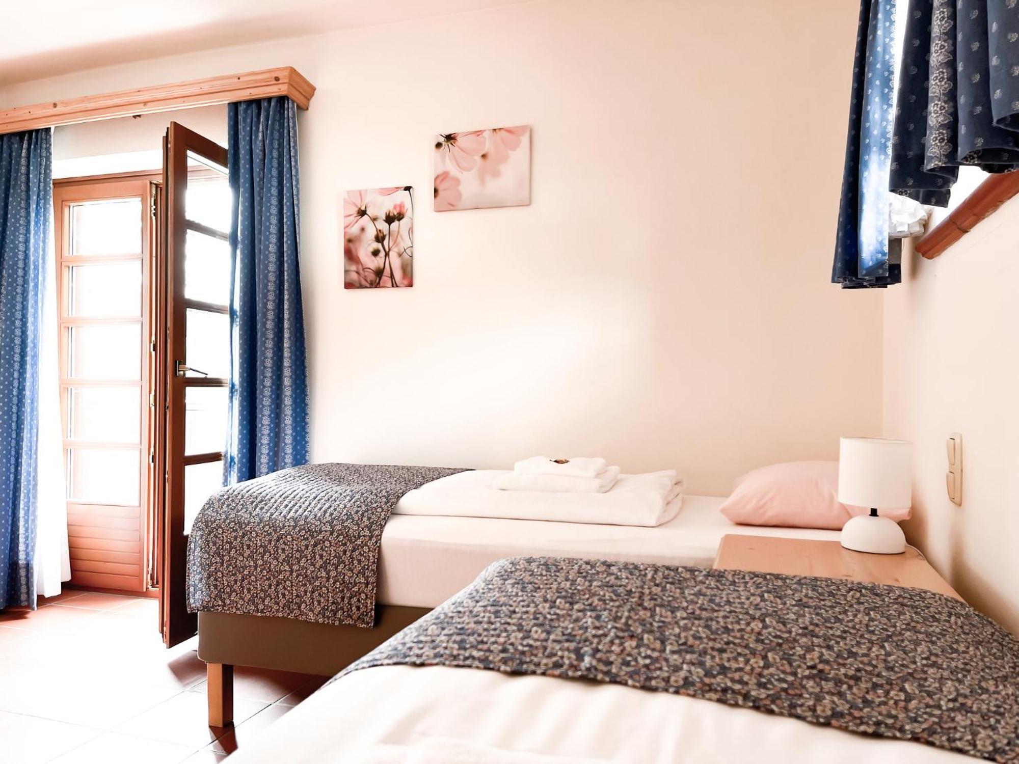 Pension Gasthof Arriach ภายนอก รูปภาพ
